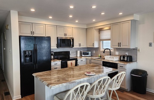 South End House | BEAUTIFUL BEACHFRONT BREATHTAKING OCEAN VIEW! Only the week of August 29th left!