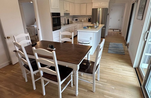 Chilmark House | Beautiful Chilmark beach house. Great screen porch. Fun house. Pet friendly.