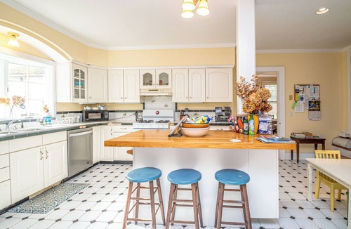Chocorua House | Beautiful, Chocorua home in the Lakes Region of the White Mountains. Sleeps 8.