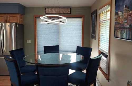 Edgartown House | Beautiful Contemporary Family Home Near Morning Glory Farm – Edgartown