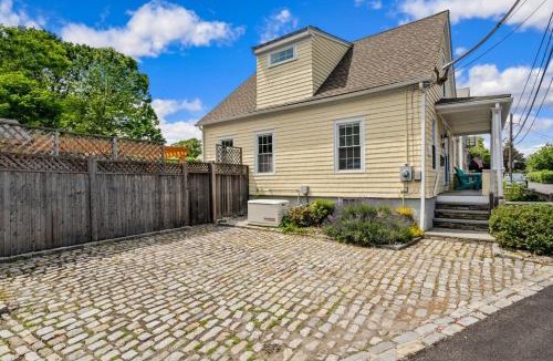 Bristol House | Beautiful Cottage In Downtown Bristol