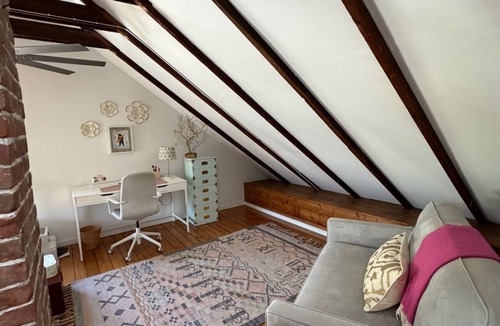 The Point Apartment | Beautiful Downtown 2 Bedroom 2 Bath apartment by the water