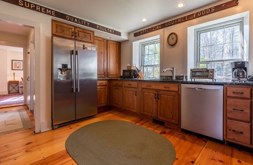 Hartland Four Corners House | Beautiful Historic Country Estate – Modern Comfort in Okemo Valley