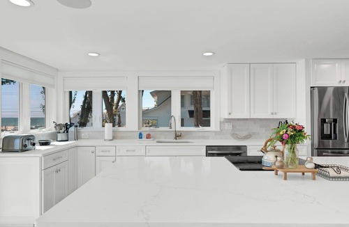 Old Lyme Cottage | Beautiful home located at White Sand Beach, Old Lyme, Ct