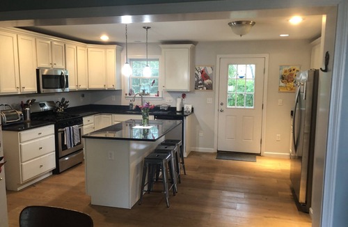 York Beach House | Beautiful house located near long sands beach.