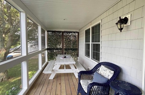 York Beach House | Beautiful house located near long sands beach.