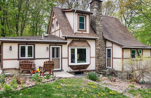 Putnam Valley House | Beautiful Hudson Valley Home surrounded by nature!
