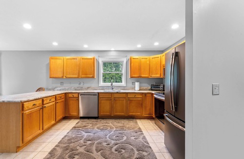 Conway House | Beautiful, inviting Conway home with great family room and private firepit!