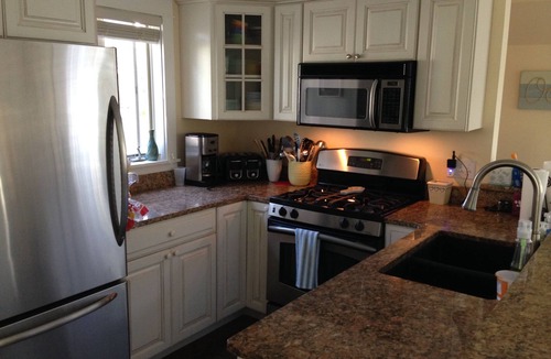 Ocean Park House | Beautiful Kinney Shores Beach House ~ steps to pristine 7 mile sandy beach!