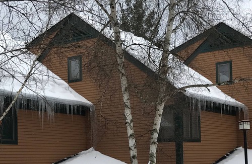 Waterville Valley House | Beautiful Large Townhouse In The Heart of Waterville Valley.