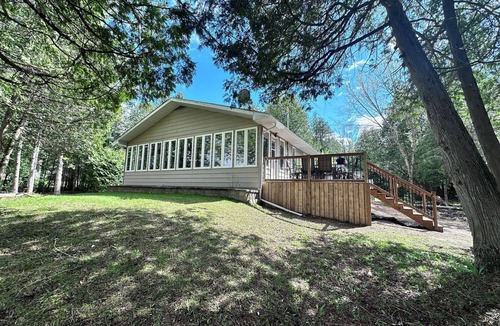 Horton Cottage | Beautiful, modern, cottage with hot tub and more