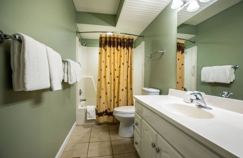 Lake Placid Resort | Beautiful Mountain Views- Minutes to Mirror Lake Ironman July 19, 2026