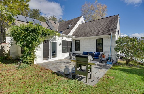 Portsmouth House | Beautiful Portsmouth Home: Water Views, Near Beach