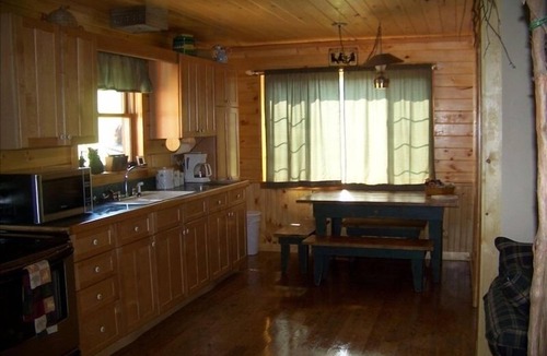Middlebury Center Cabin | BEAUTIFUL PRIVATE CABIN WIFI WELLSBORO - SITS ON ALMOST 15 ACRES GREAT RETREAT!
