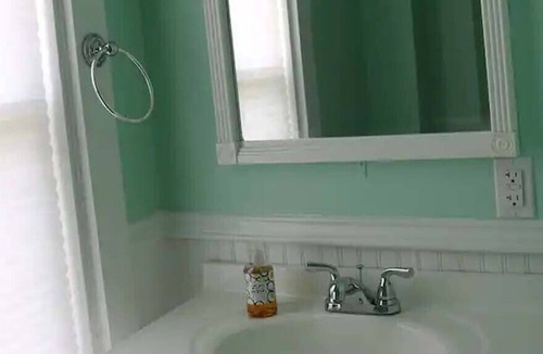 Milbridge Apartment | Beautiful Victorian Apt for a well deserved rest!nCentrally Located DownEast.