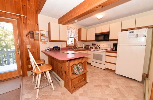 Eidelweiss Village House | Beautiful Waterfront Home w/Canoe & 1 Person Kayak. Close to North Conway