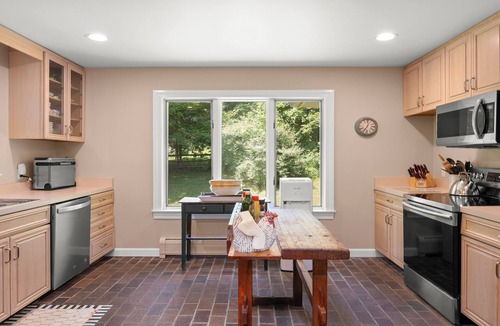 Town of Copake House | Beautiful Waterfront Home in the Foothills of the Berkshires
