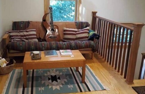 West Tisbury Ski Chalet | Beautifully handcrafted arts and craft style carriage house chalet