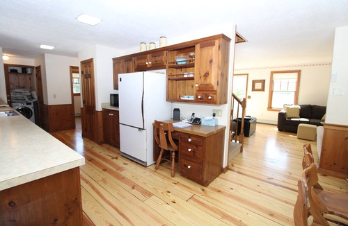South Chatham House | Beautifully Maintained 3BR Colonial Close to Forest Beach (1577)
