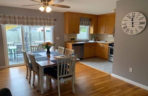 South Yarmouth House | Beautifully Updated 3 Bedroom/2 Bath in West Yarmouth MA