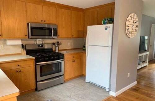 South Yarmouth House | Beautifully Updated 3 Bedroom/2 Bath in West Yarmouth MA