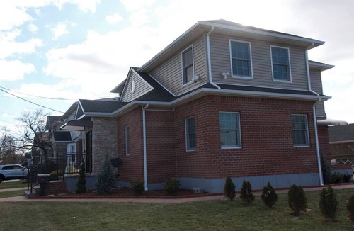 North New Hyde Park House | Beautifully Renovated 3-Bedroom Guest Stay