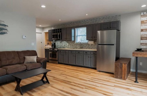 Rock Hill House | Beaver Lake Escape