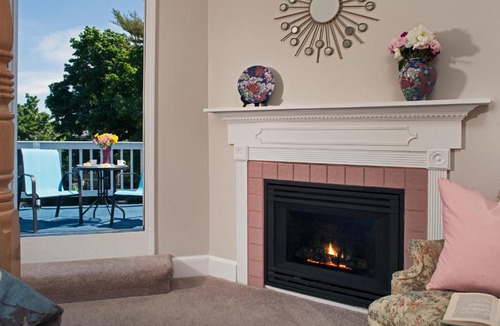 Off Broadway Hotel | Beech Tree Inn and Cottage