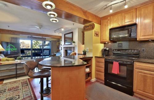 Killington House | Behnke Family Retreat, Mountain View 1BR-1BA Condo at Mountain Green Resort, Ski Shuttle