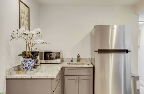 Trinidad House | “Bella Casa” Fabulous 4 bed 4 bath townhome near H St & Union Market