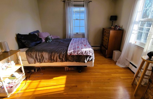 Bellevue Avenue Historic District Condo | ~ Bellevue adjacent condo near Cliff Walk & Downtown ~