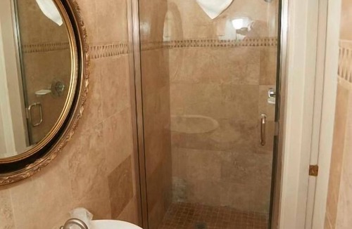 Top of the Hill Bed & Breakfast | Bellevue House