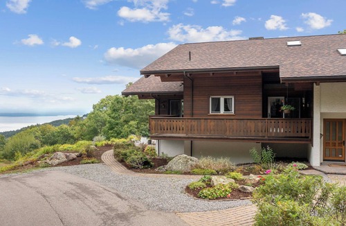 Gilford House | Bergli · Luxury Chalet overlooking Gunstock Mt & Lake Winnipesaukee