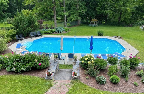 Lenox House | Berkshire Estate In The Heart Of Lenox 10 Luxurius Bds, Indoor/Outdoor Pools