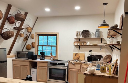 West Stockbridge House | Berkshires Barn Stay on Working Homestead