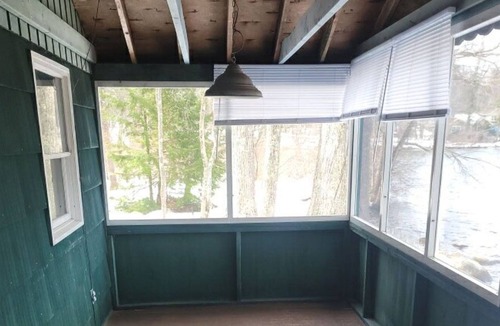 Lochmere Cottage | Berry Family Cottage - Green
