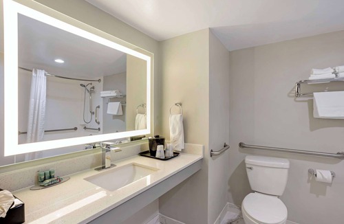 East Brunswick Hotel | Best Western New Brunswick - East Brunswick