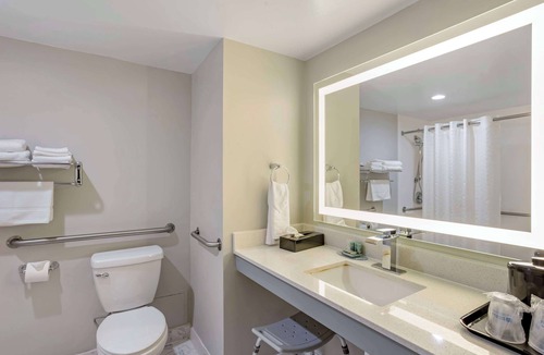 East Brunswick Hotel | Best Western New Brunswick - East Brunswick