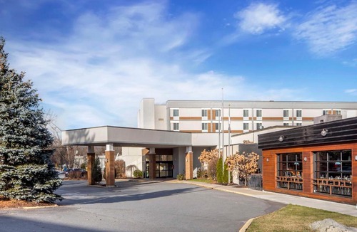 Woburn Hotel | Best Western Plus New Englander