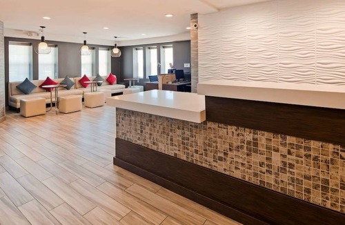 Fairfield Hotel | Best Western Plus Fairfield Hotel