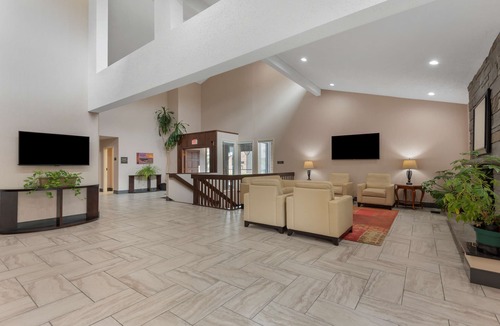 Ithaca Hotel | Best Western University Inn