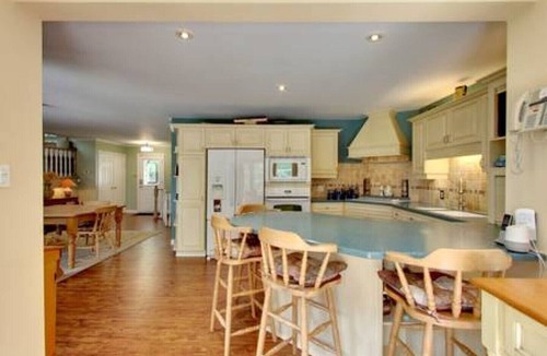 Cordova Mines Cottage | "Beyond Perfect" for large groups ~ Hot tub, Sauna