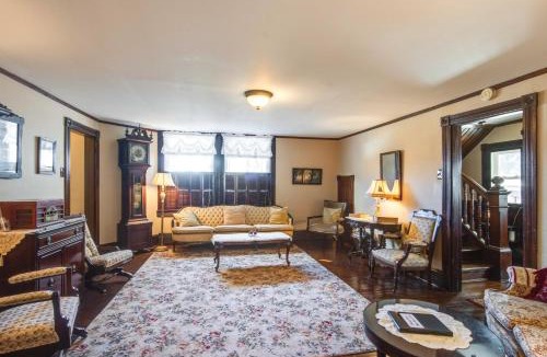 White Haven House | Biking Trails, Fishing, Parks & More! Poconos Home