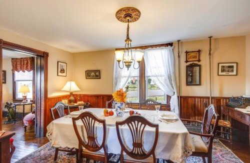 White Haven House | Biking Trails, Fishing, Parks & More! Poconos Home