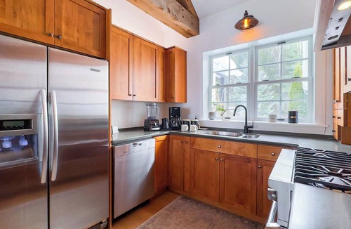 Ashfield-Colborne-Wawanosh Cottage | Birch Beach Lake House-Hot tub/Sauna, Lake Access