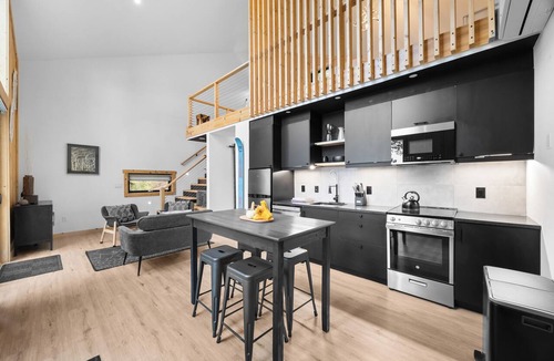 Valois House | Black Diamond: "Waterfront Finger Lakes Home with Hot Tub!"