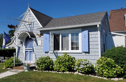 Niantic Cottage | Black Point Beach Cottage- steps to a private beach!