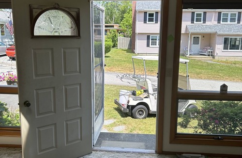 Niantic Cottage | Black Point Beach Cottage, Walk to Beach, Relaxing, Family Friendly, Safe!