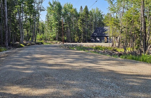 Manset House | Black Seal Chalet - Acadia NP - Wooded Rental - SWH Maine