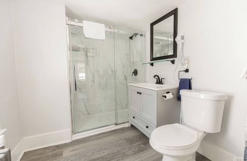 Francestown Hotel | Blue Bear Inn